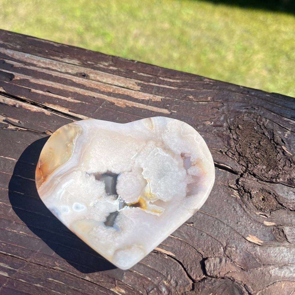 Heart-Shaped Flower Agate Bowl